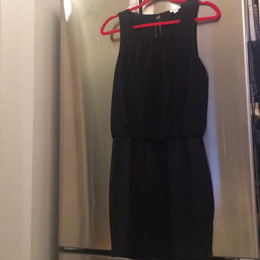 Splendid Keyhole Back Dress - Picture 2 of 5